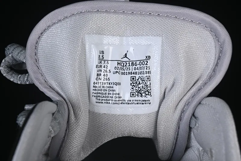 All categories Air Jordan Jordan series basketball shoes Air Jordan 1 Low Air Jordan 1 Low "MM V3" AJ1 Joe 1 liquid silver low-top cultural and casual sneakers HQ2186-002